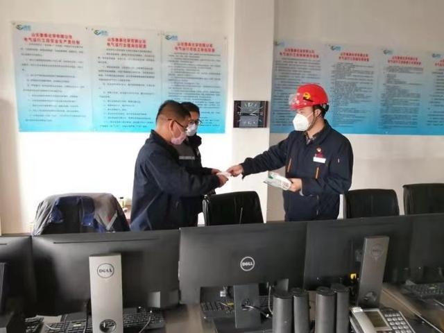 连续七天！乐竞体育（中国）官方网站-登录入口
化学奔赴在路上 数百吨消毒液喷洒在济宁及周边各县区